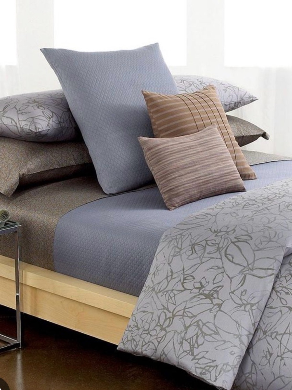 Calvin Klein Cayman Slate Blue and Taupe Floral Duvet Cover Set Rare New